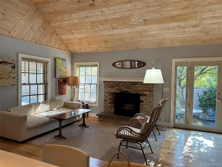 21 N Sea Road, Southampton, NY 11968 - Image #3