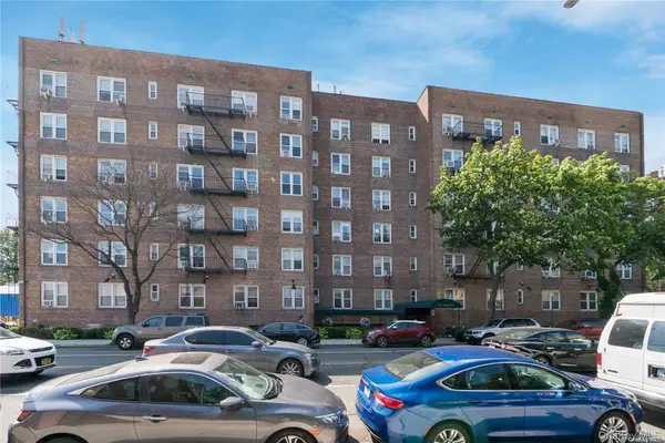 7510 Yellowstone Boulevard #5L, Rego Park, NY 11374