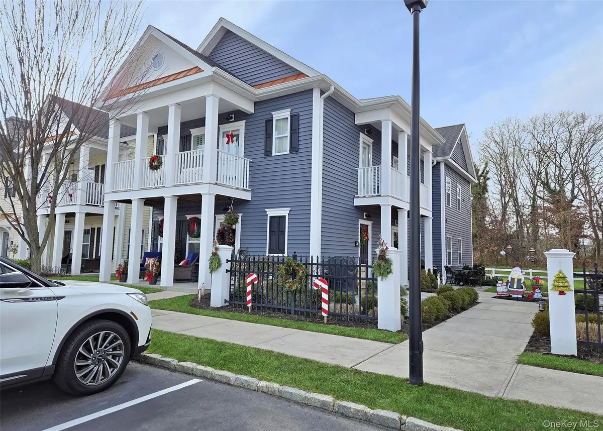 20 Bayard Drive, East Islip, NY 11730 - Image #1