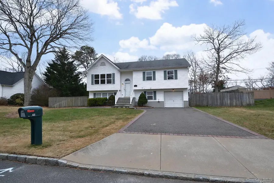 30 Apex Drive, Coram, NY 11727 - Image #3