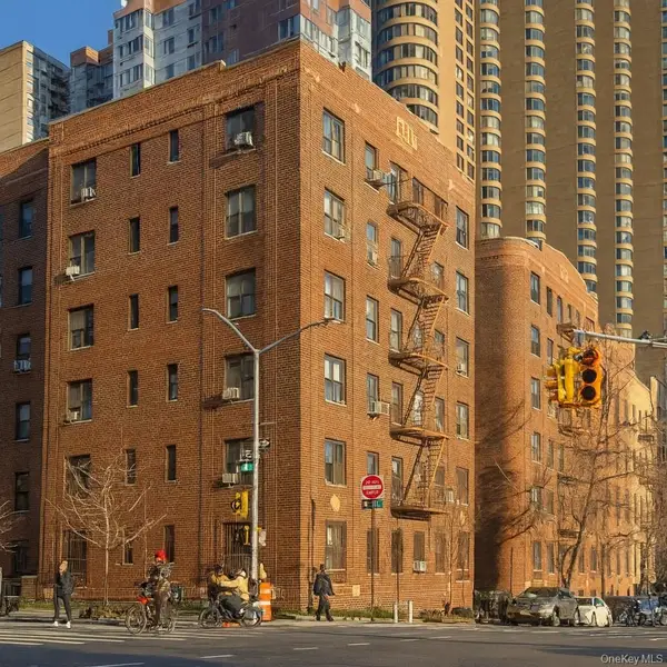 303 E 37th Street #1F, New York (Manhattan), NY 10016