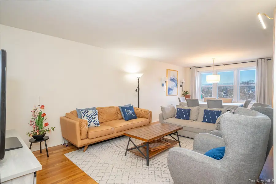 495 Odell Avenue #8R, Yonkers, NY 10703 - Image #2