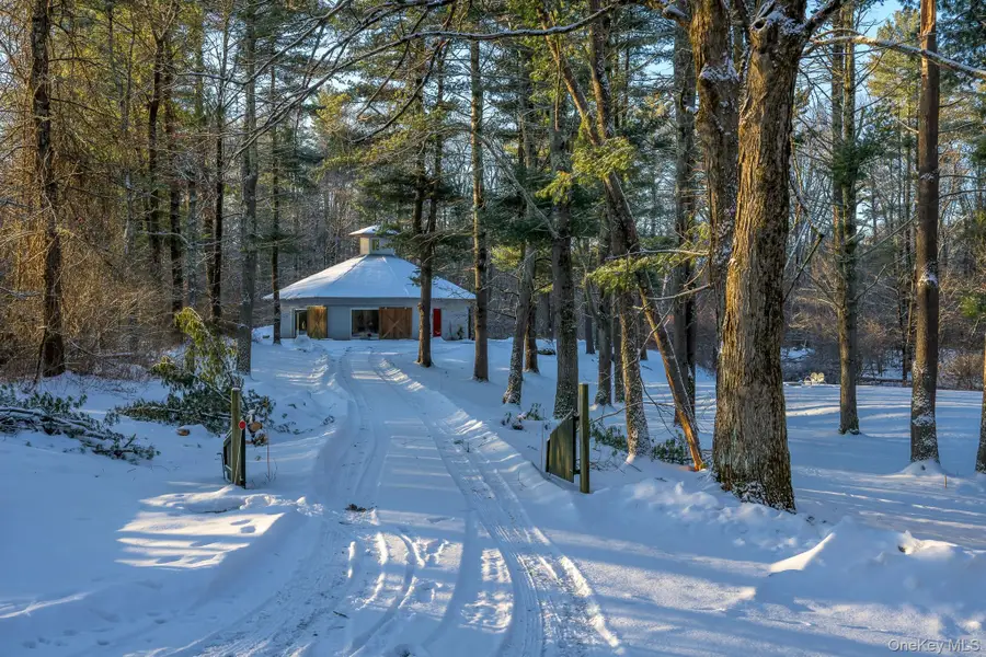 401 Collins Street, Hillsdale, NY 12529 - Image #2