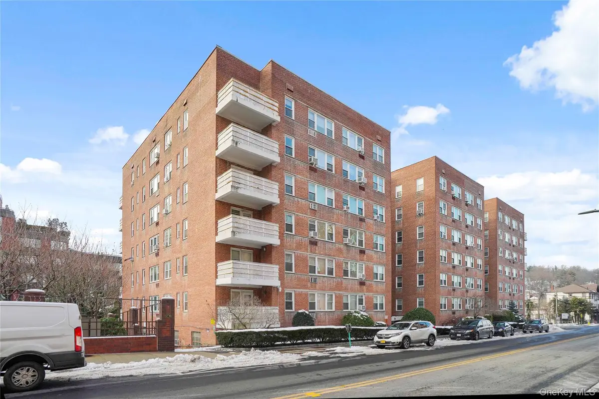 30 E Hartsdale Avenue #3K, Hartsdale, NY 10530 - Image #1