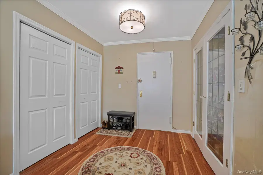 30 E Hartsdale Avenue #3K, Hartsdale, NY 10530 - Image #2