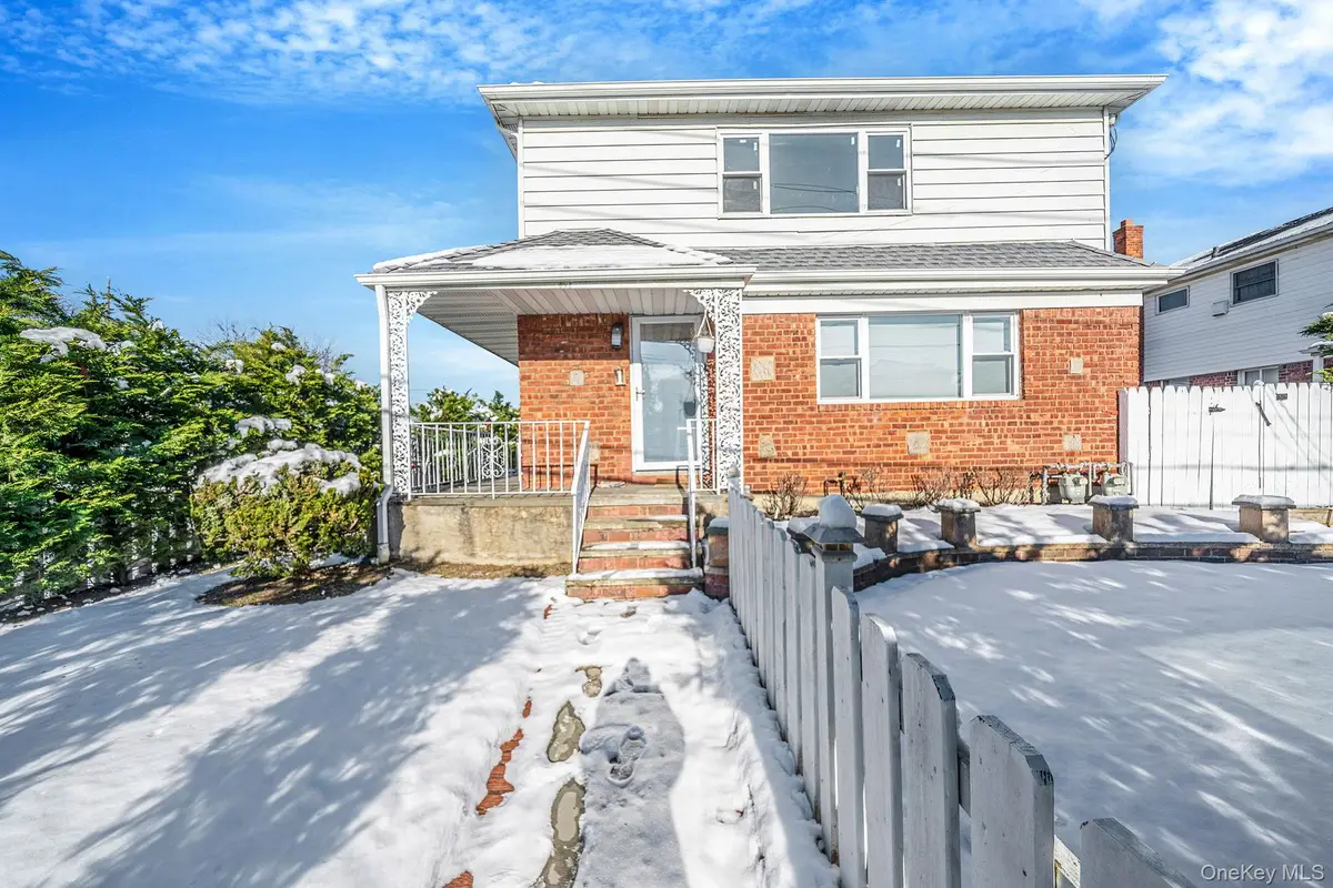 1 Munro Boulevard, Valley Stream, NY 11581 - Image #1