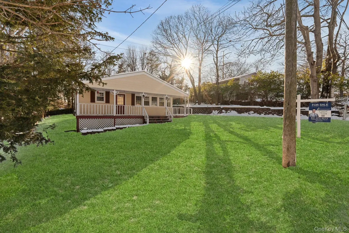 10 Pinedale Avenue, Farmingville, NY 11738 - #1