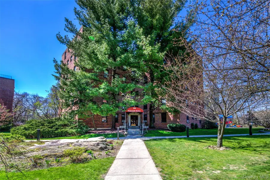 166 Pearsall Drive #5E, Mount Vernon, NY 10552 - Image #3