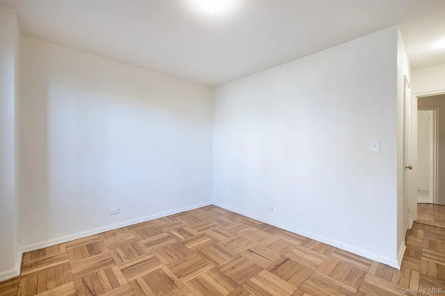 55 Knolls Crescent #2D, Bronx, NY 10463 - Image #3