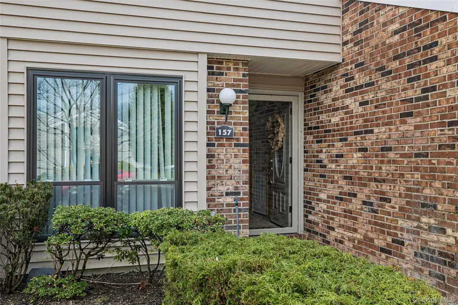 157 Hidden Ponds Circle, Smithtown, NY 11787 - #3