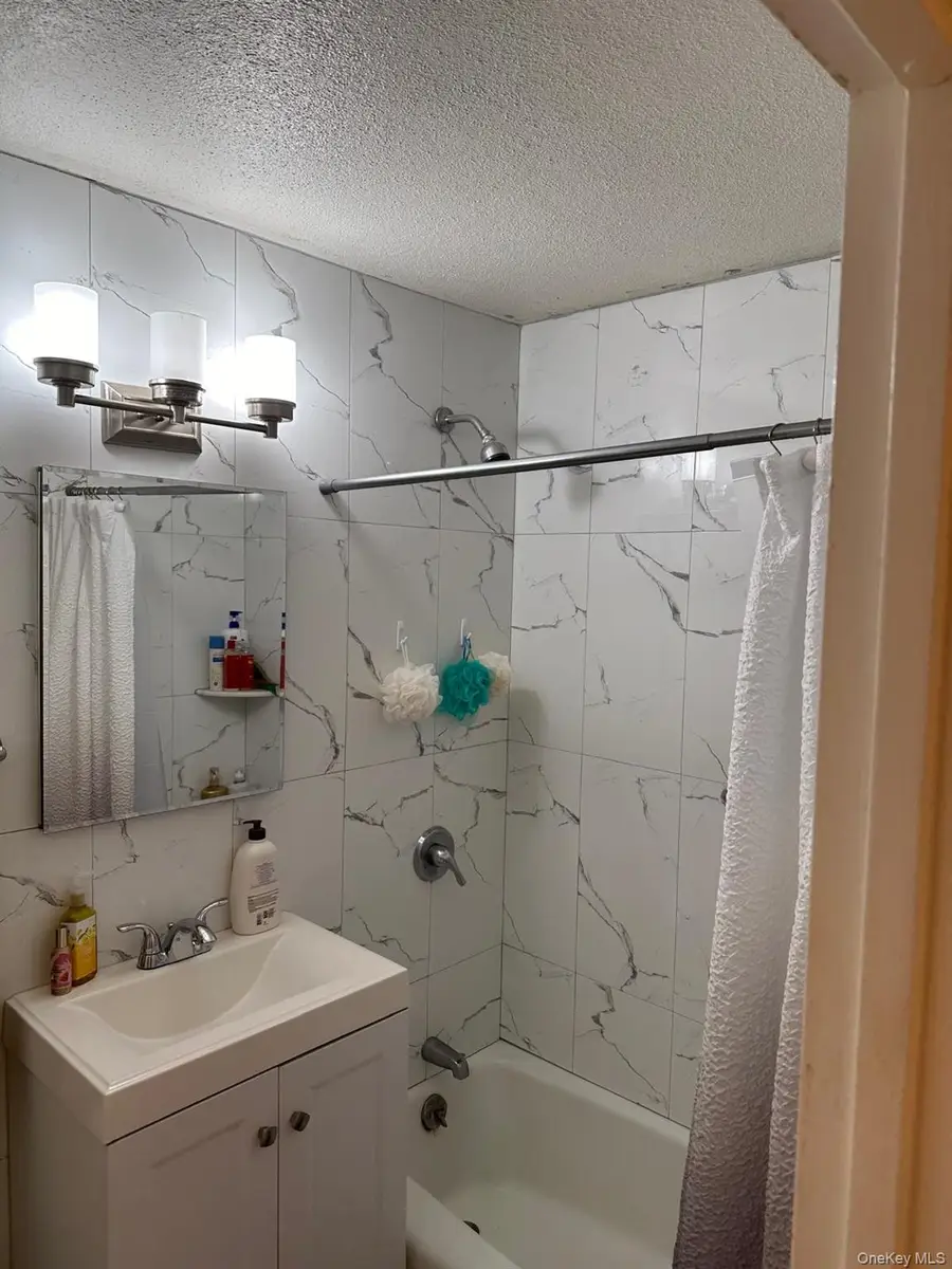 2550 Olinville Avenue #3D, Bronx, NY 10467 - Image #2