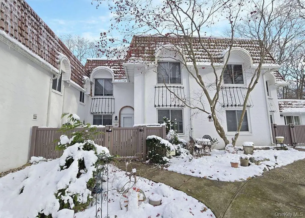 331 Clubhouse Court, Coram, NY 11727 - Image #1