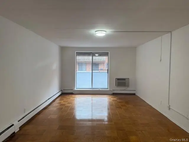 100 Clinton Avenue #1D, Mineola, NY 11501 - #2