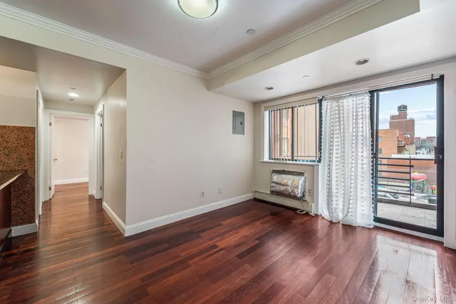 4105 College Point Boulevard #5C, Flushing, NY 11355 - Image #3