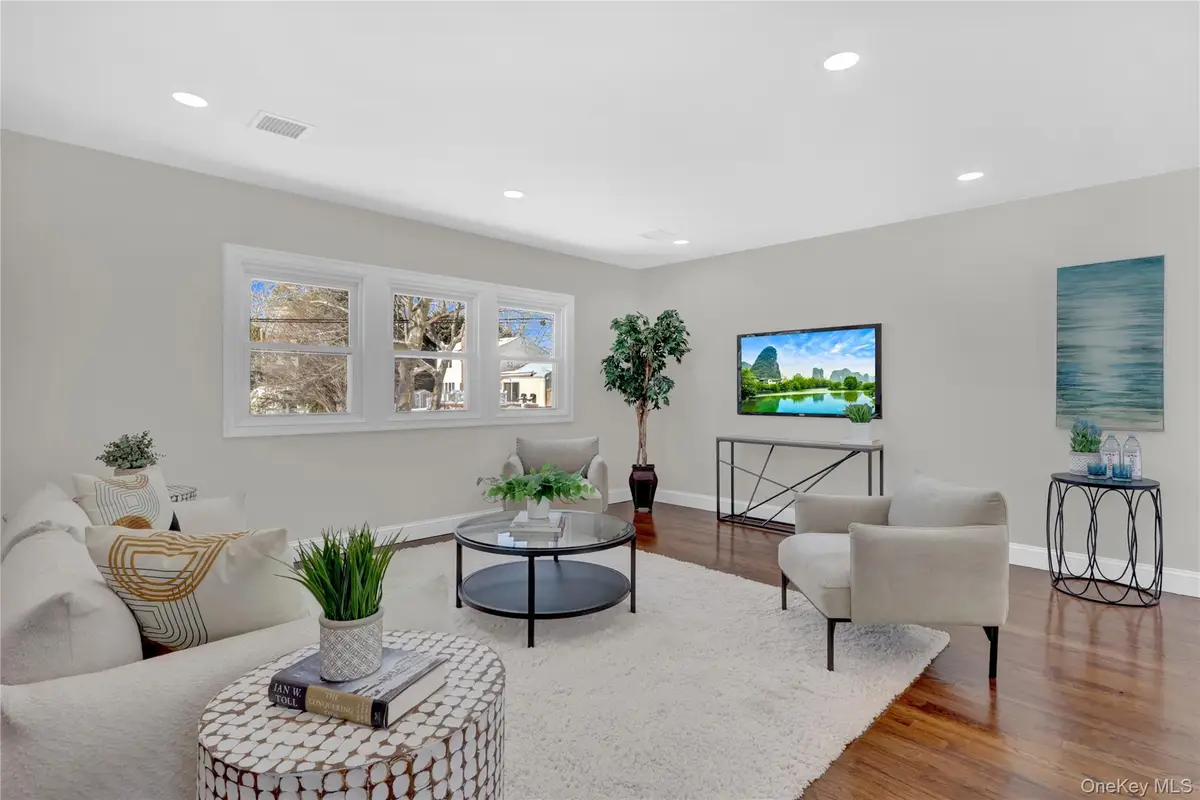 3 Jayne Avenue, Melville, NY 11747 - Image #1