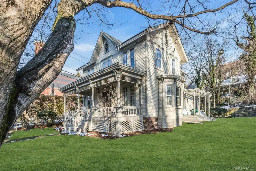 64 Bryant Avenue, Roslyn, NY 11576 - Image #3