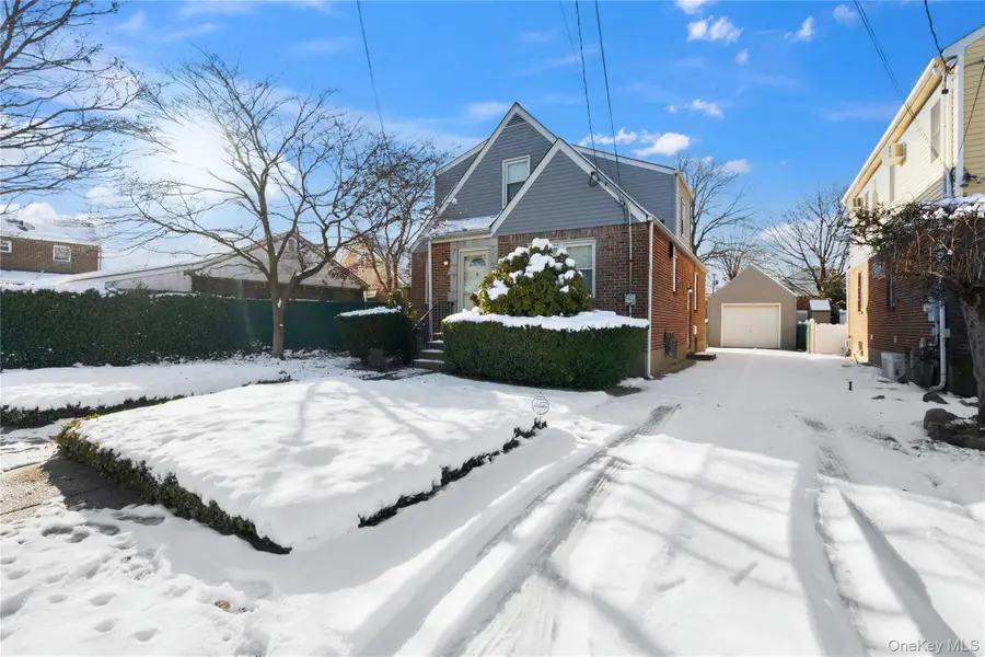 76 Westend Avenue, Valley Stream, NY 11580 - Image #3