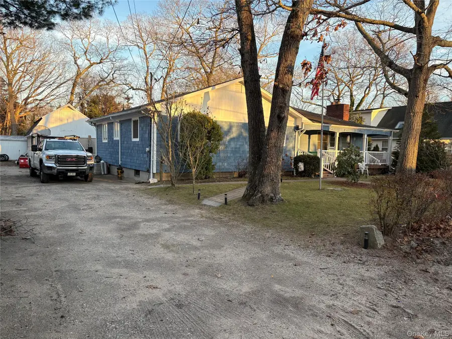 18 Tyte Drive, Riverhead, NY 11901 - Image #3