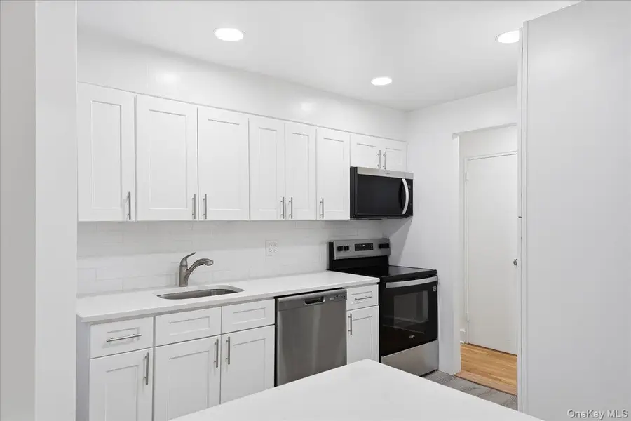 3840 Greystone Avenue #3I, Bronx, NY 10463 - Image #2