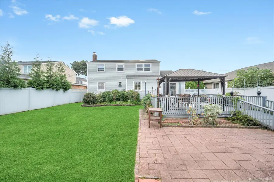 154 8th Street, Bethpage, NY 11714 - #2