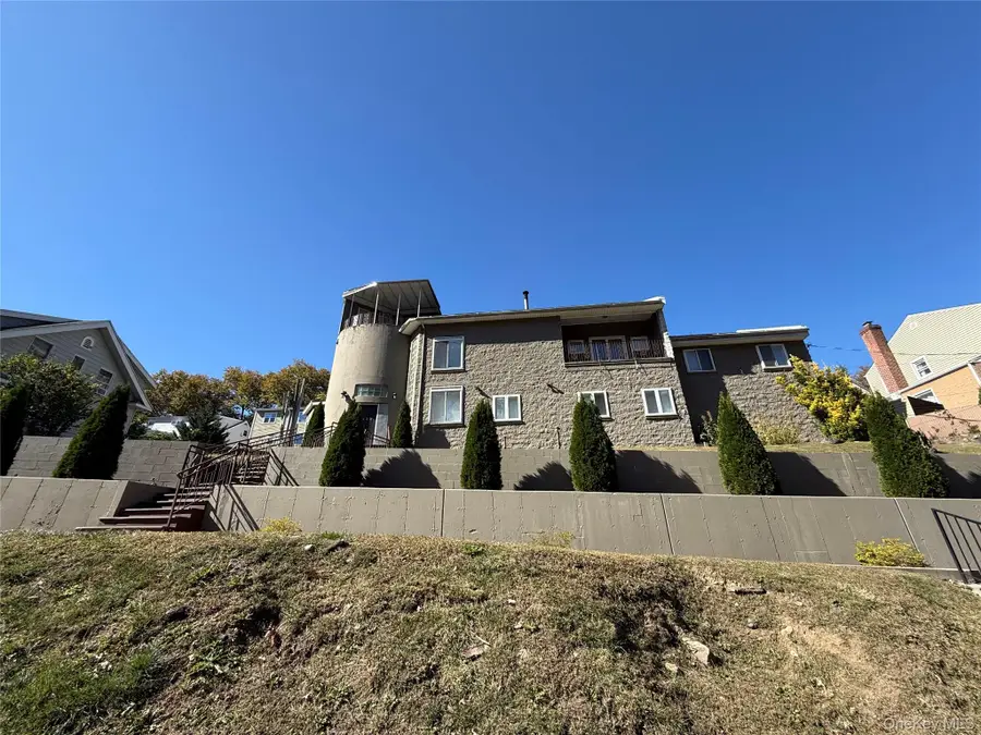 260 Hutchinson Boulevard, Mount Vernon, NY 10552 - Image #2