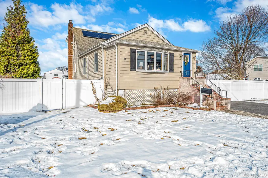 1560 A Street, West Babylon, NY 11704 - Image #3