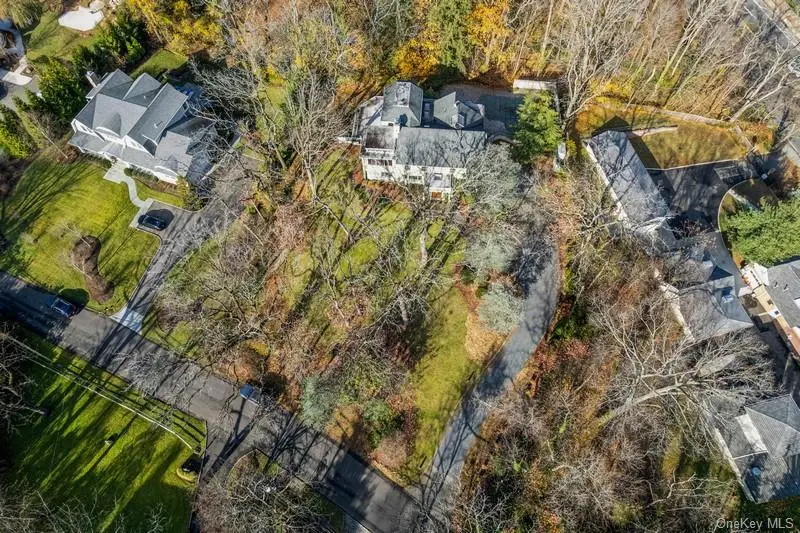 6 The Maples, Roslyn, NY 11576 - Image #3