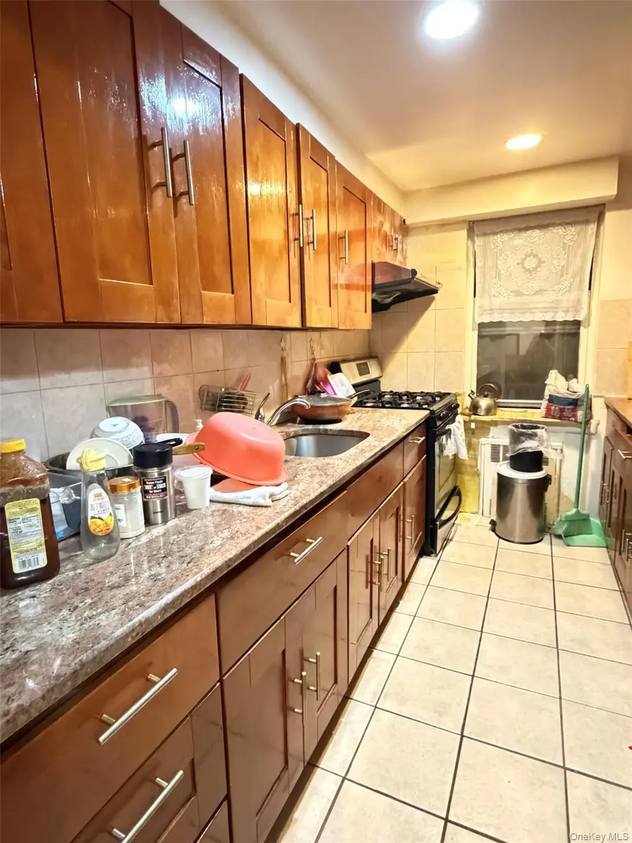 134-39 Blossom Ave #2G, Flushing, NY 11355 - #2