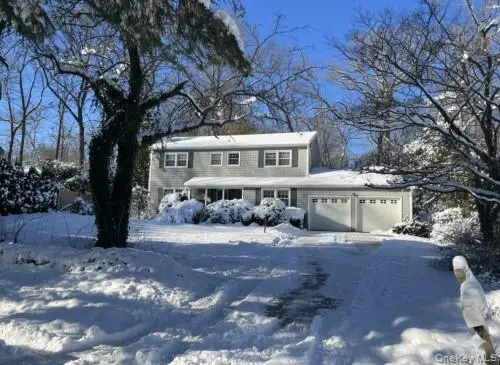 38 Amherst Court, Huntington, NY 11743