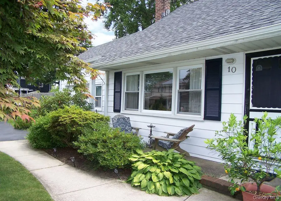 10 Clarence Street, Copiague, NY 11726 - Image #2