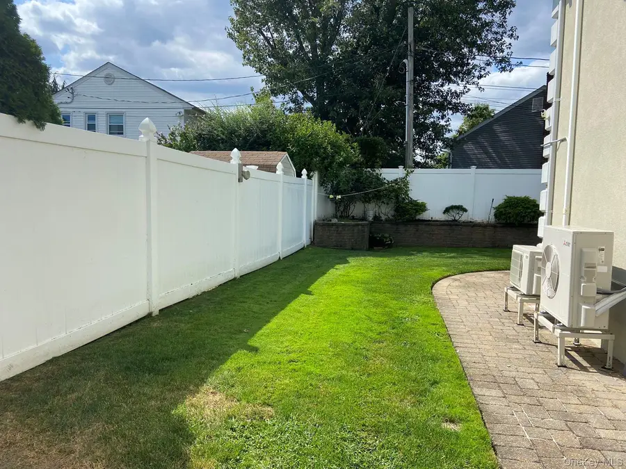 612 Marion Drive, East Meadow, NY 11554 - Image #3