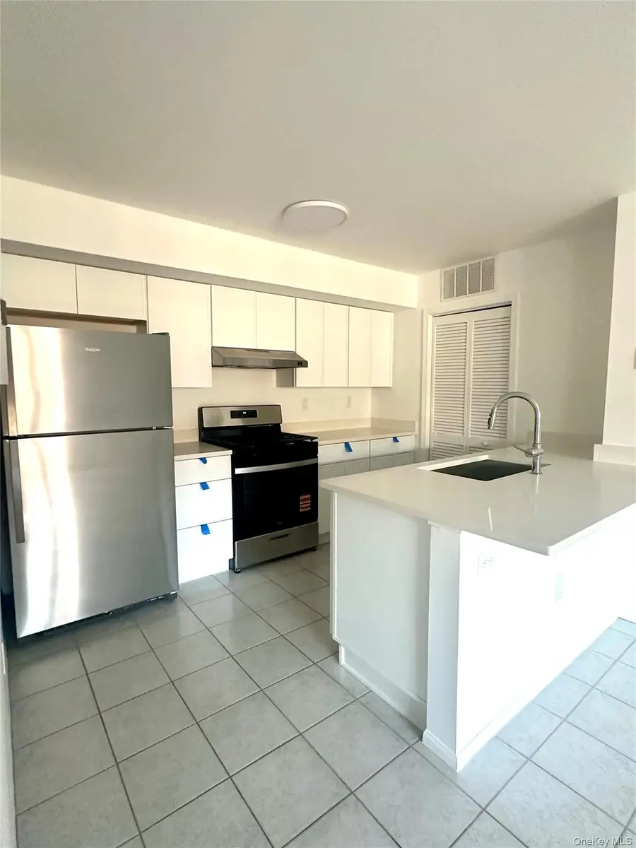 854 E Crooked Hill Road, Pearl River, NY 10965 - Image #2