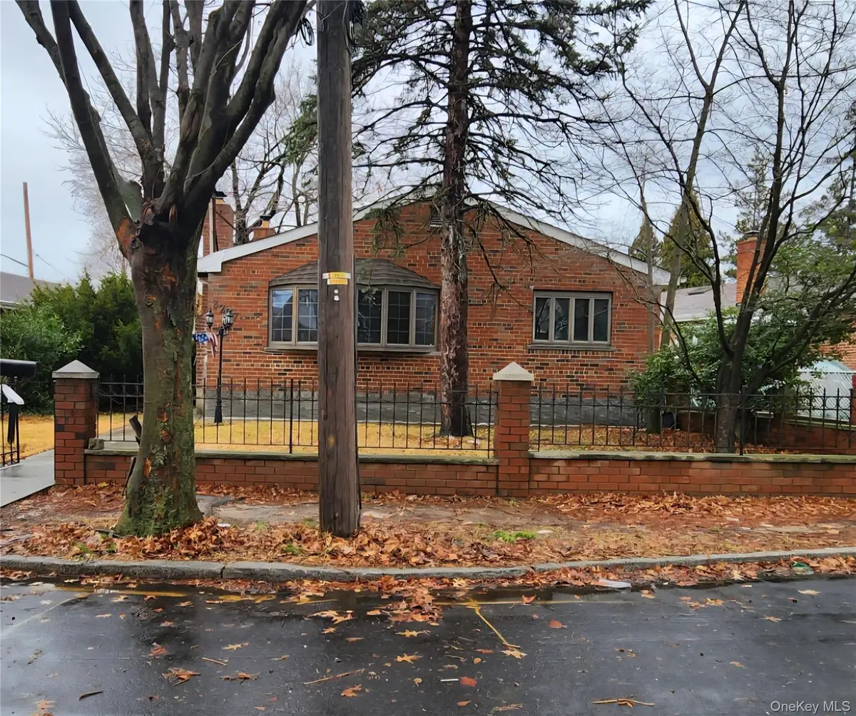 3237 Rawlins Avenue, Bronx, NY 10465 - Image #1