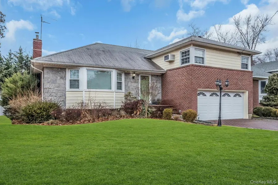 477 De Mott Avenue, Baldwin, NY 11510 - Image #2