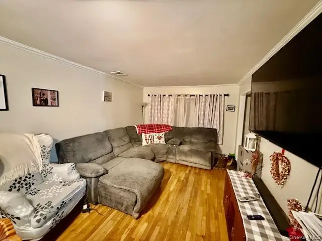 692 Woodside Drive, Wantagh, NY 11793 - #2