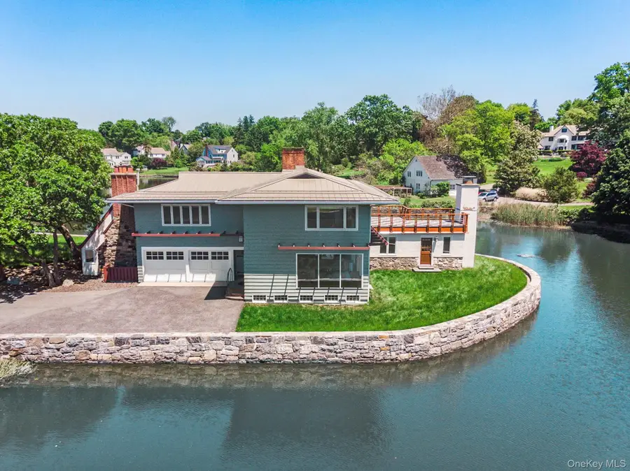 8 Wildwood Circle, New Rochelle, NY 10804 - #2