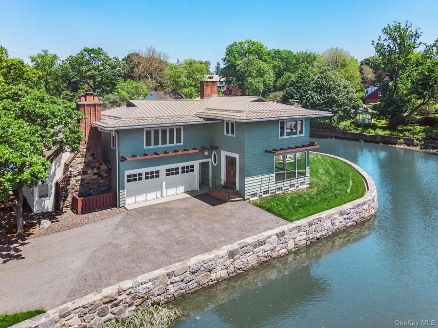 8 Wildwood Circle, New Rochelle, NY 10804 - #3