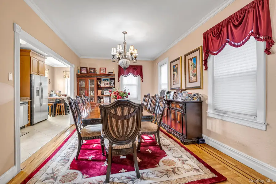 2445 Yates Avenue, Bronx, NY 10469 - Image #3