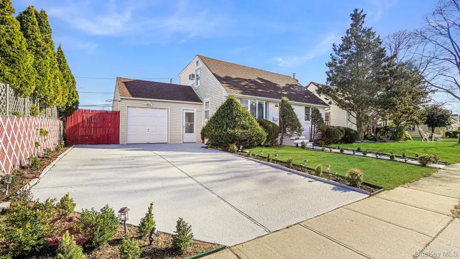 21 Linden Boulevard, Hicksville, NY 11801 - Image #2