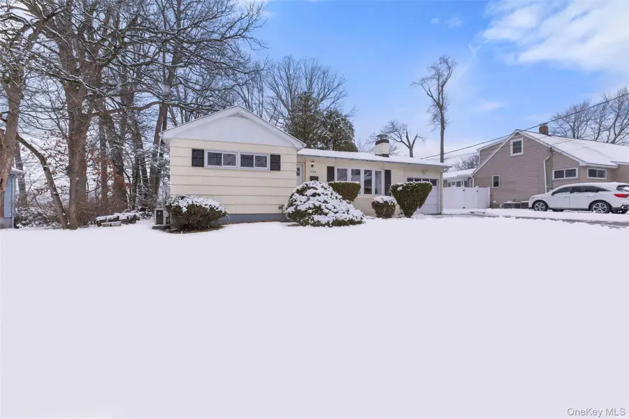 258 Holt Drive, Pearl River, NY 10965 - Image #2