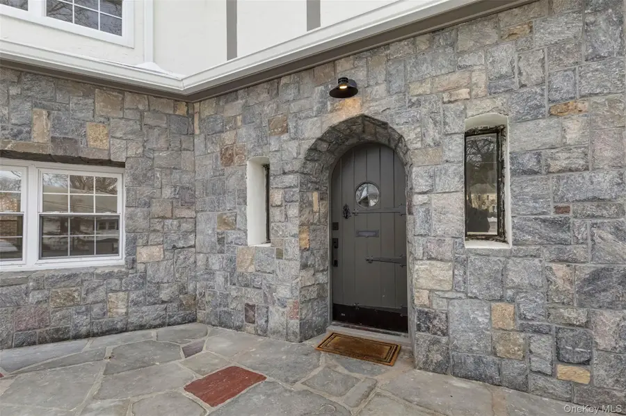 118 Soundview Avenue, White Plains, NY 10606 - Image #3