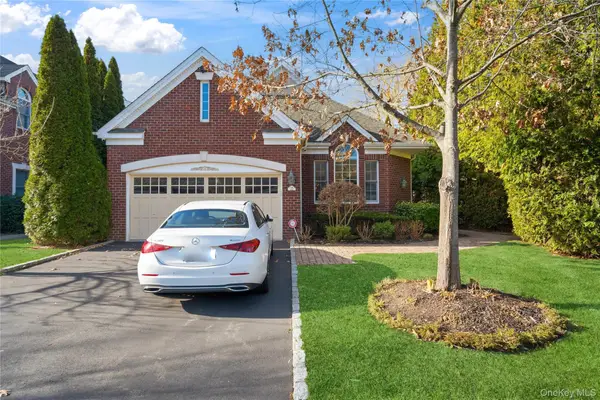 23 Hathaway Lane, Manhasset, NY 11030