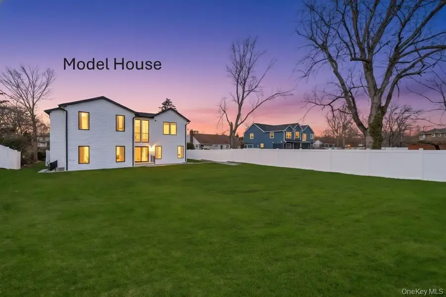 61 Stephen Drive, Plainview, NY 11803 - Image #2