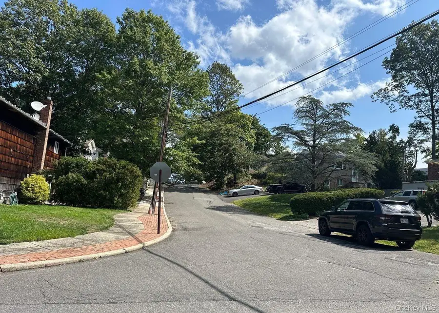 49 Lieper Street, South Huntington, NY 11746 - Image #3