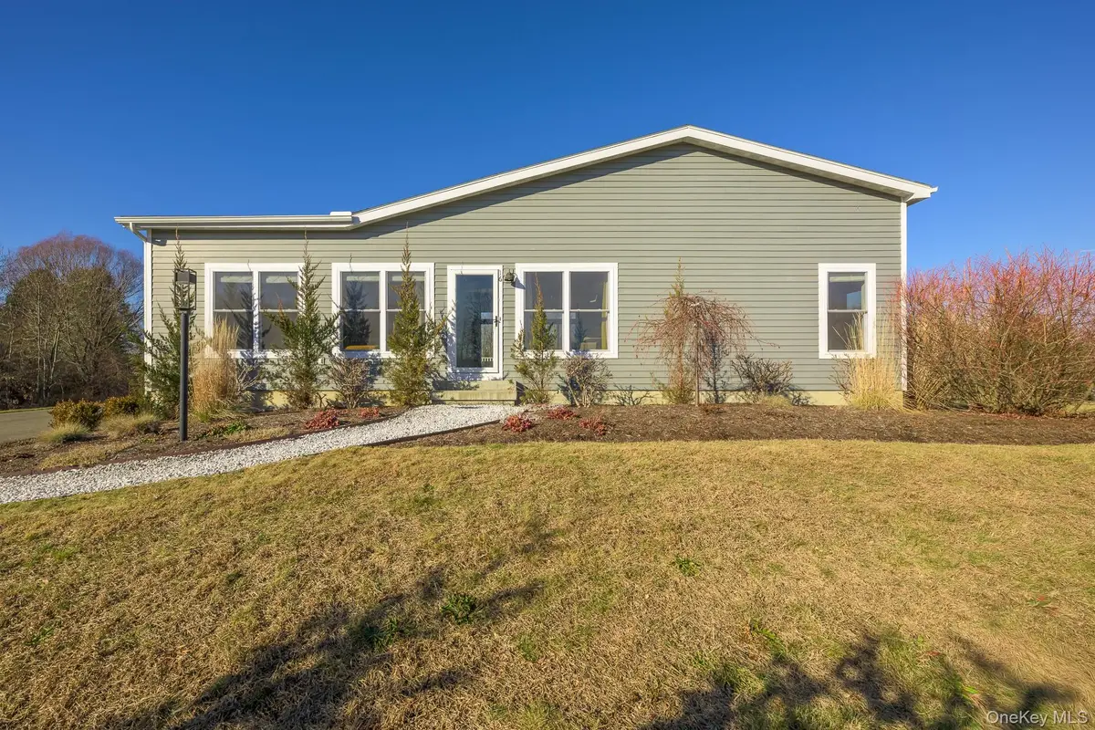 16 Lucas Lane, Hudson, NY 12534 - Image #1