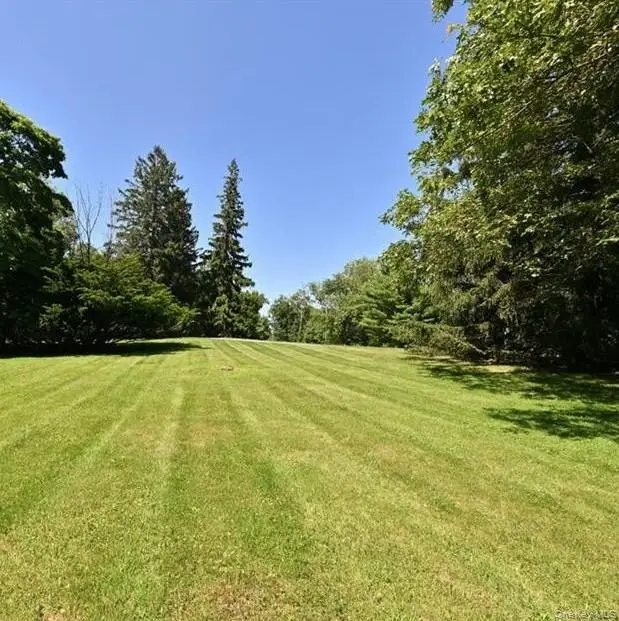 114 E Willow Tree Road, Spring Valley, NY 10977 - Image #3