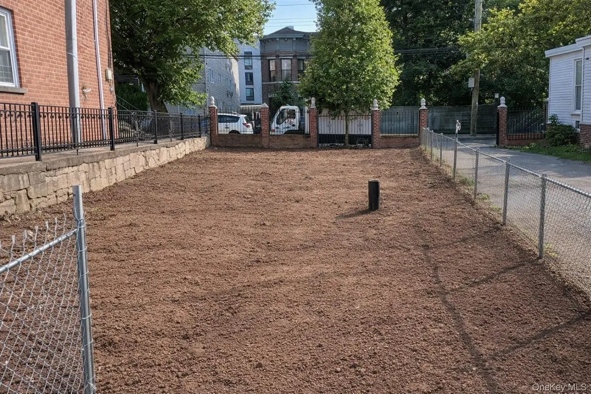 845 E 213th Street, Bronx, NY 10467 - Image #1