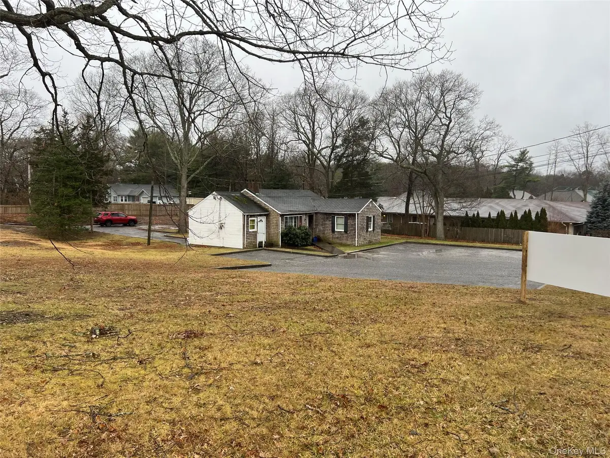 4 New Lane/ Middle Country Rd Road, Selden, NY 11784 - Image #1