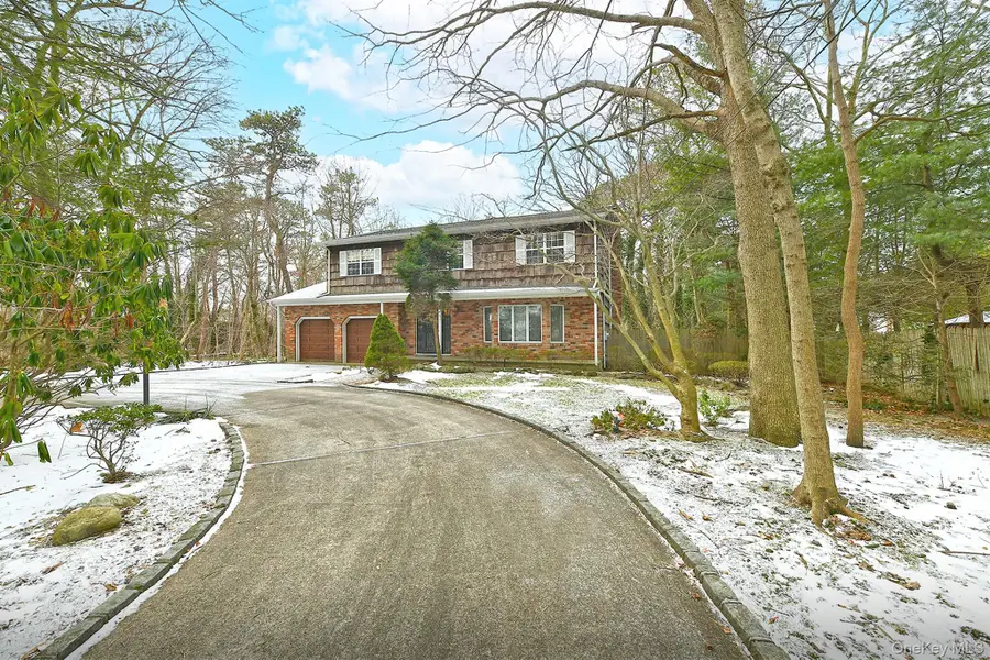 99 Oakfield Avenue, Dix Hills, NY 11746 - Image #2