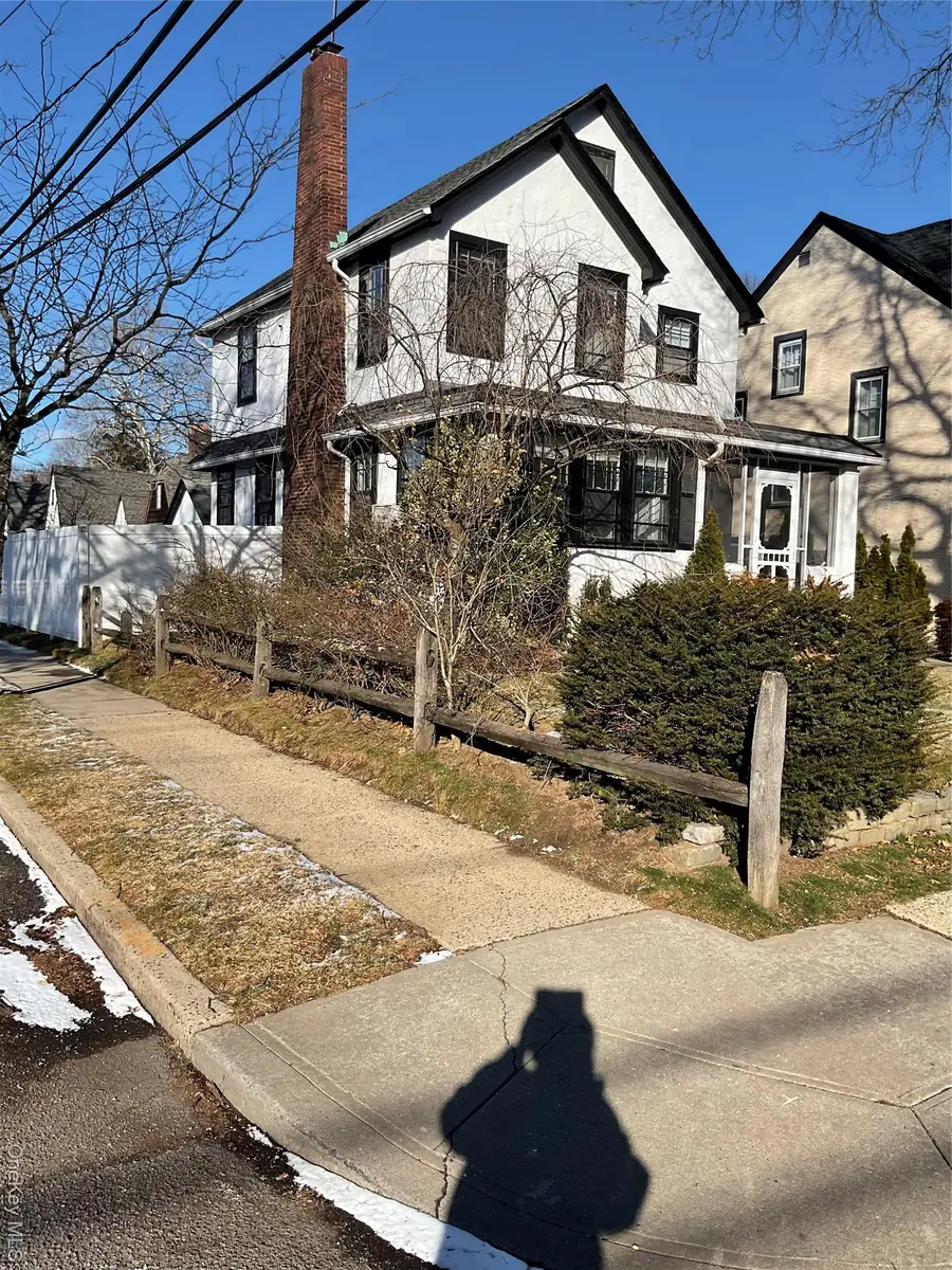 671 Stanton Avenue, Baldwin, NY 11510 - Image #2